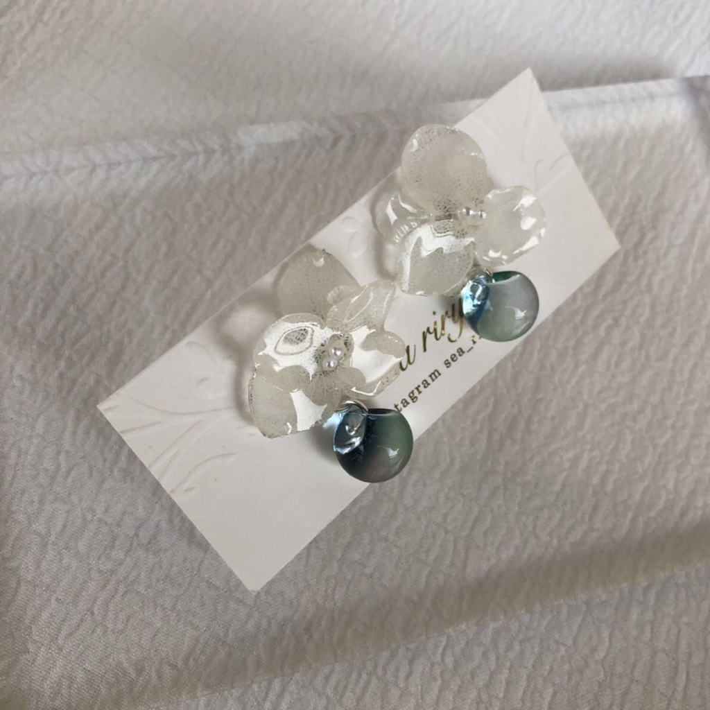 no.41 sale 紫陽花のゆらゆらピアス アンジュールカラー スズマル ニュイ アジサイ レジンピアス ハンドメイド