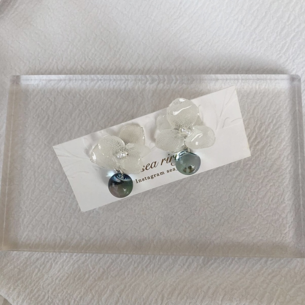no.41 sale 紫陽花のゆらゆらピアス アンジュールカラー スズマル ニュイ アジサイ レジンピアス ハンドメイド