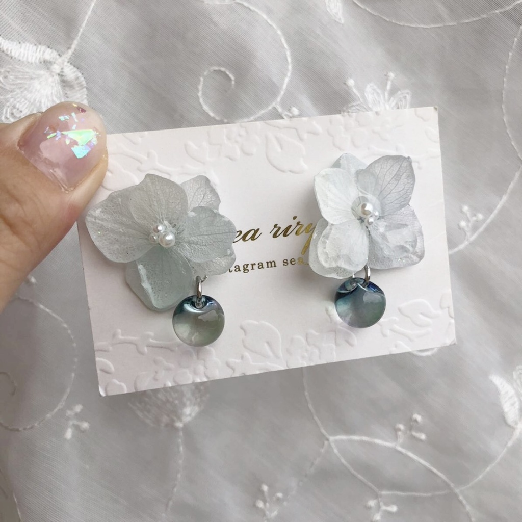 no.45 sale シャーベットカラーの紫陽花ピアス アンジュールカラー ニュイ スズマルビーズ レジンピアス ハンドメイドピアス