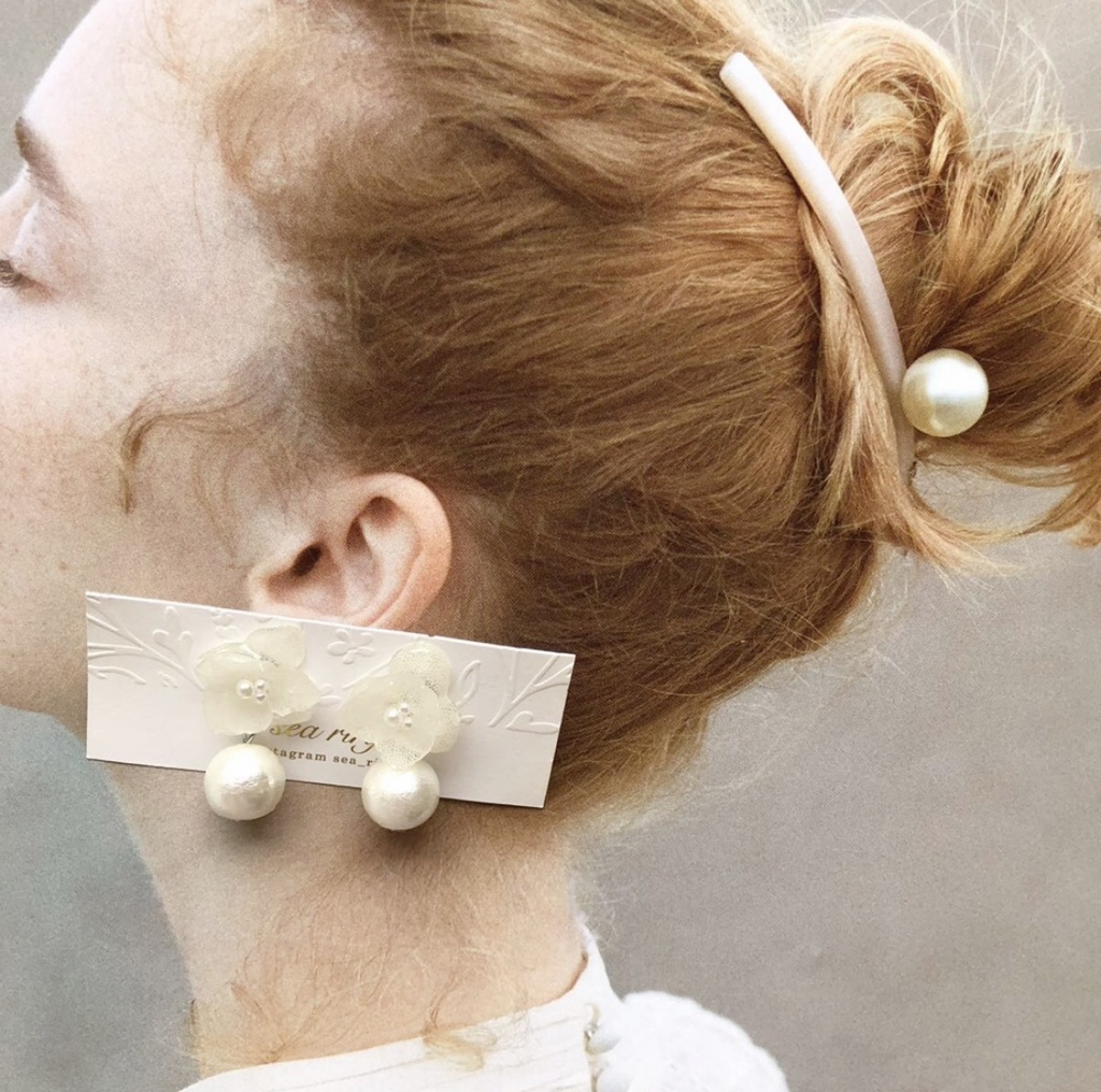 no.46 sale 紫陽花とコットンパールのゆらゆらピアス アジサイ パール レジンピアス ハンドメイドピアス