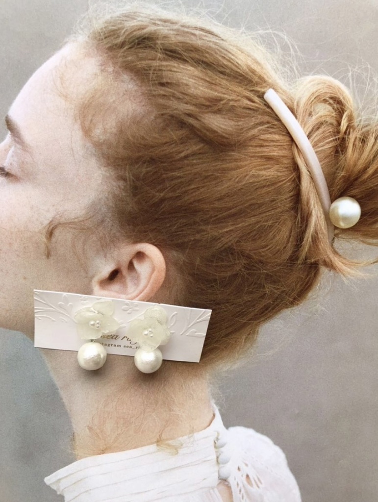 no.46 sale 紫陽花とコットンパールのゆらゆらピアス アジサイ パール レジンピアス ハンドメイドピアス