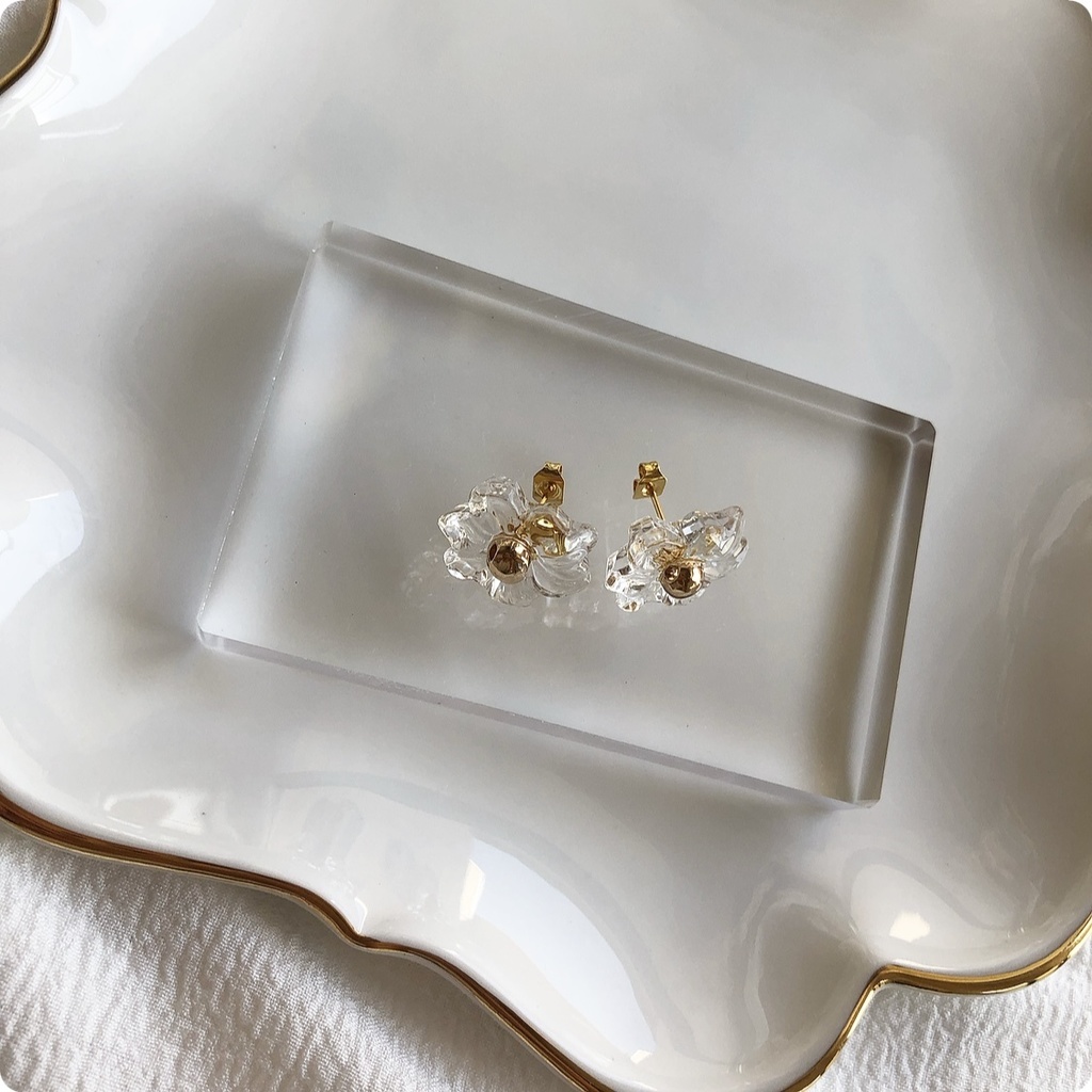 no.53 ちいさなお花のクリアフラワーピアス フラワー クリア 氷 レジン ピアス イヤリング ハンドメイド