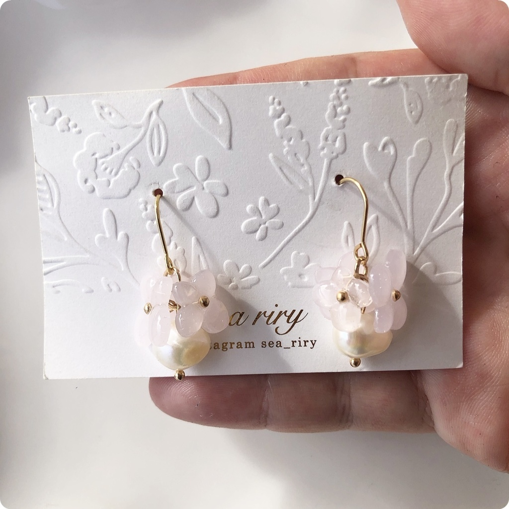 no.56 紫陽花と淡水パールのゆらゆらピアス アジサイ パール レジン ピアス イヤリング