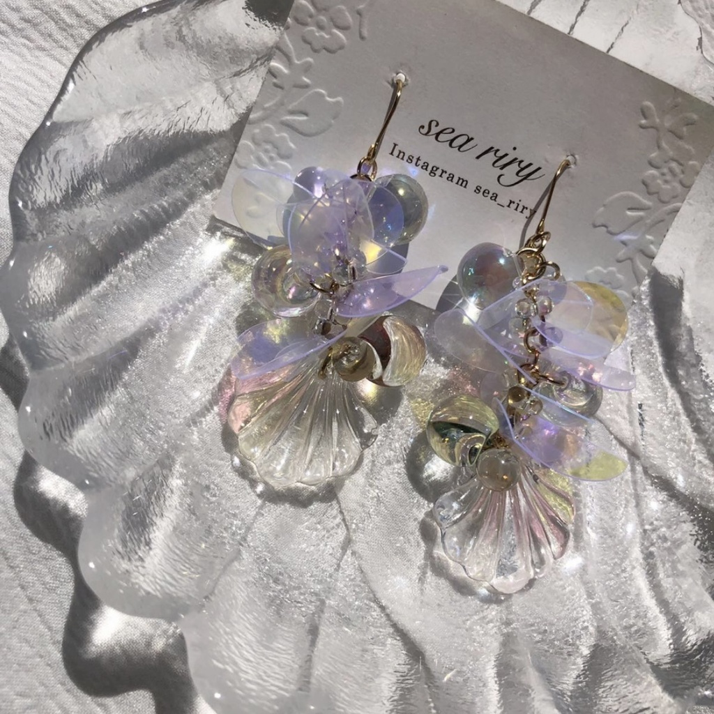 no.62 人魚姫のしゃぼん玉ピアス マーメイド クリア オーロラ ジュルネ スパンコール レジンピアス イヤリング ハンドメイド