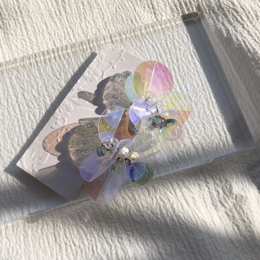 no.65 人魚姫のゆらゆらピアス マーメイド シェル クリア オーロラ ニュイ レジンピアス ハンドメイド