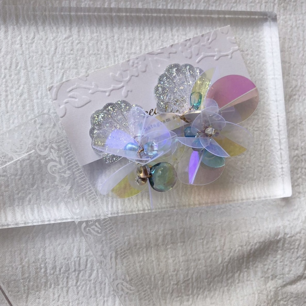 no.65 人魚姫のゆらゆらピアス マーメイド シェル クリア オーロラ ニュイ レジンピアス ハンドメイド