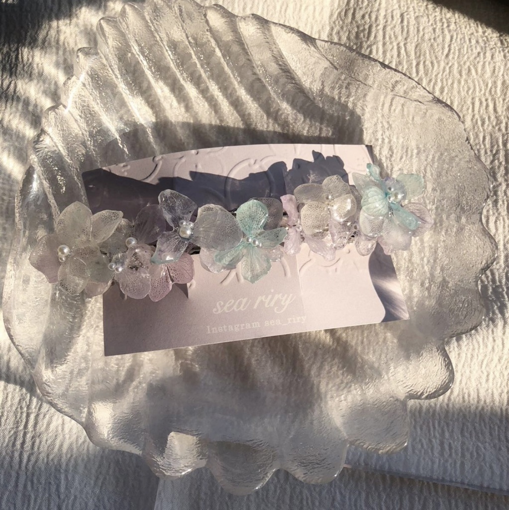 no.71 淡色紫陽花のヘアバレッタ マーメイドカラー アジサイ ヘアアクセサリー レジンバレッタ ハンドメイド