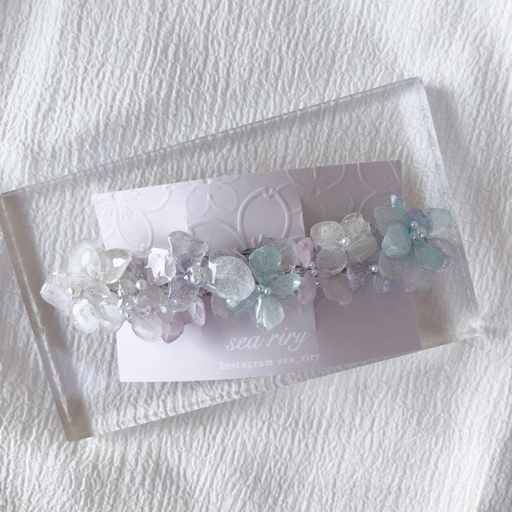 no.71 淡色紫陽花のヘアバレッタ マーメイドカラー アジサイ ヘアアクセサリー レジンバレッタ ハンドメイド
