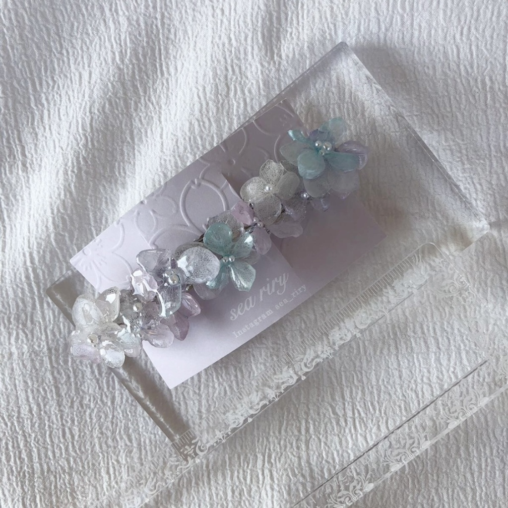 no.71 淡色紫陽花のヘアバレッタ マーメイドカラー アジサイ ヘアアクセサリー レジンバレッタ ハンドメイド