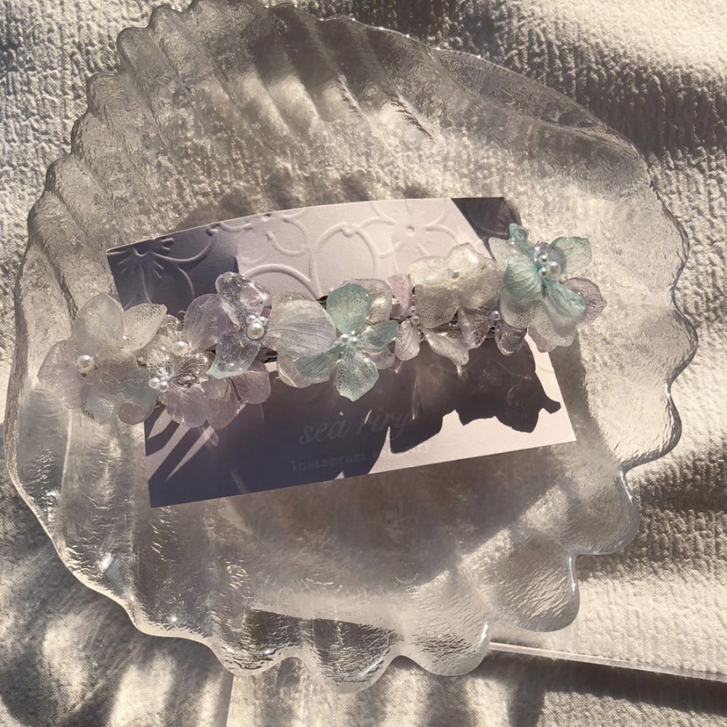 no.71 淡色紫陽花のヘアバレッタ マーメイドカラー アジサイ ヘアアクセサリー レジンバレッタ ハンドメイド