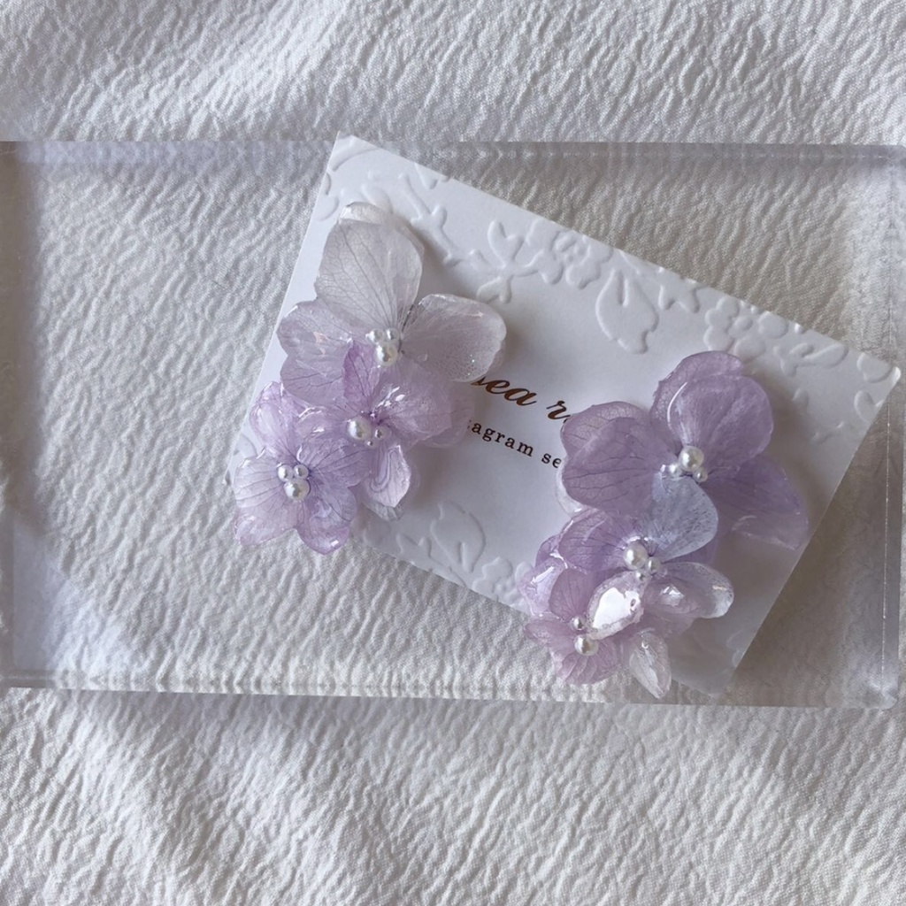 no.73 泡藤色の紫陽花3連ピアス あじさい パール サージカルステンレス ポストピアス ハンドメイドピアス