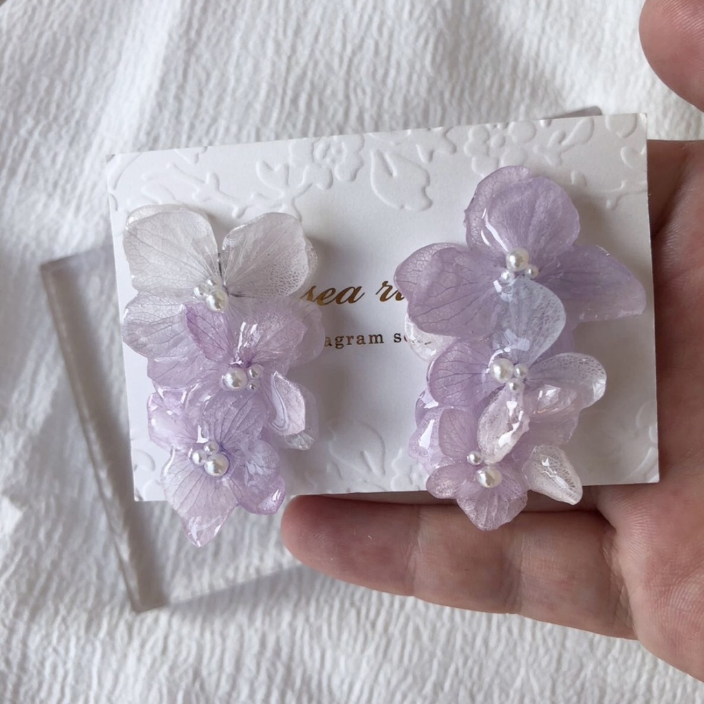 no.73 泡藤色の紫陽花3連ピアス あじさい パール サージカルステンレス ポストピアス ハンドメイドピアス