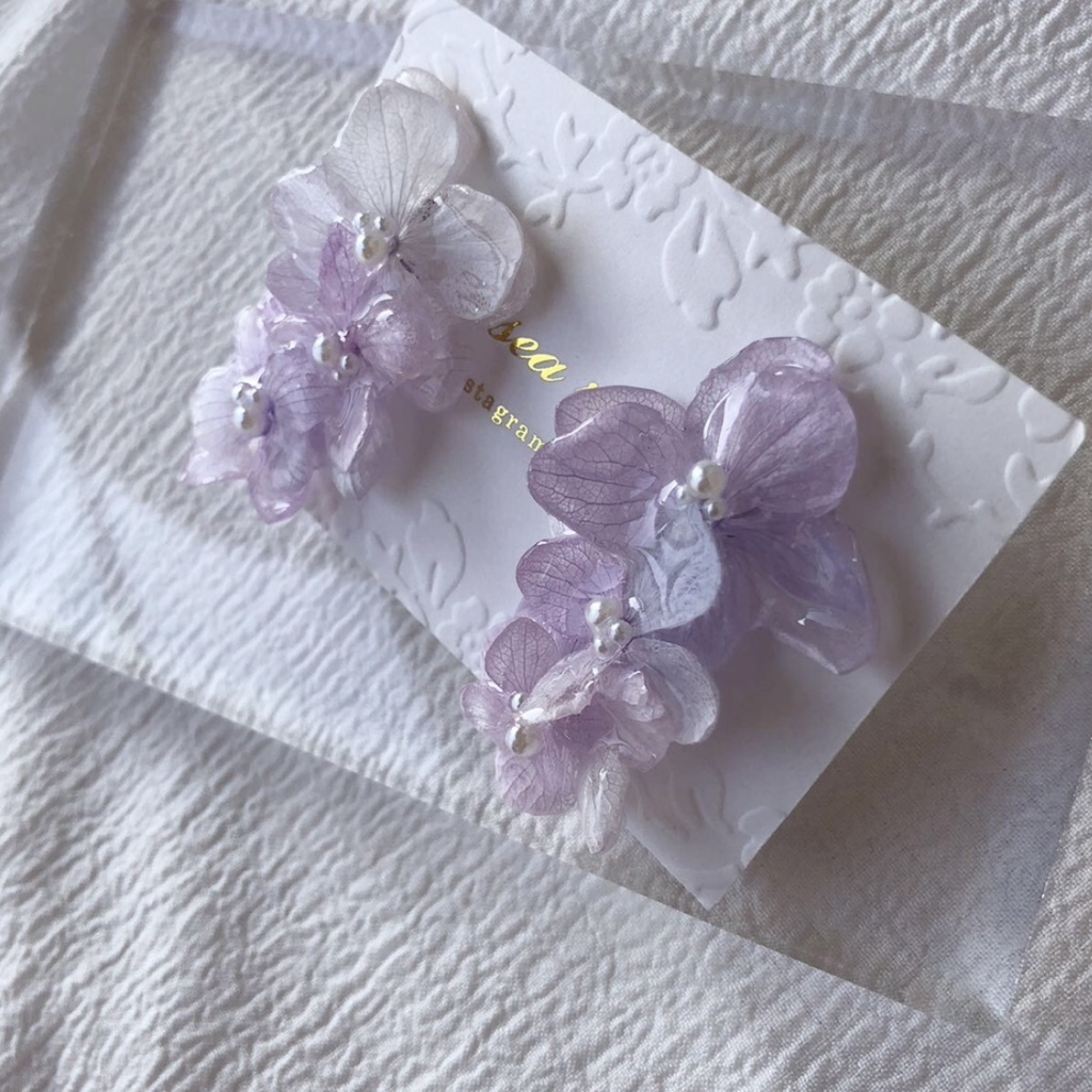 no.73 泡藤色の紫陽花3連ピアス あじさい パール サージカルステンレス ポストピアス ハンドメイドピアス