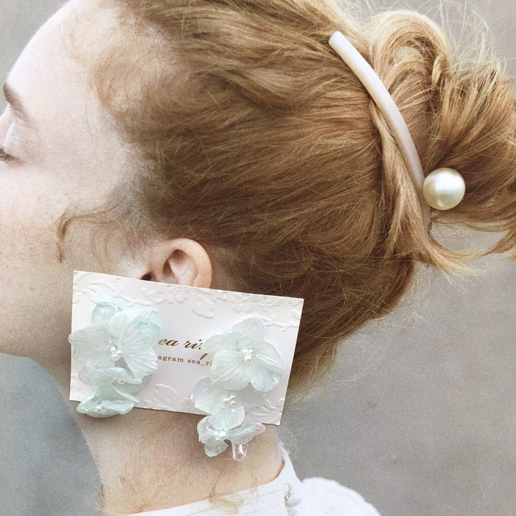 no.74 淡色グラデの紫陽花3連ピアス あじさい パール サージカルステンレス ポストピアス ハンドメイド