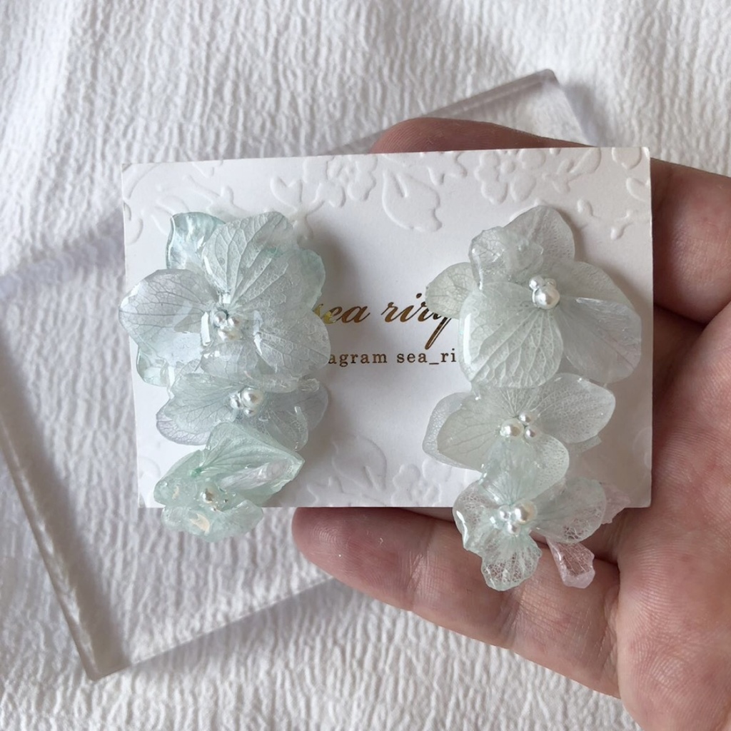 no.74 淡色グラデの紫陽花3連ピアス あじさい パール サージカルステンレス ポストピアス ハンドメイド