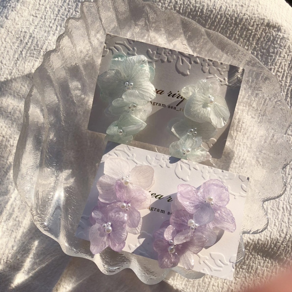 no.74 淡色グラデの紫陽花3連ピアス あじさい パール サージカルステンレス ポストピアス ハンドメイド