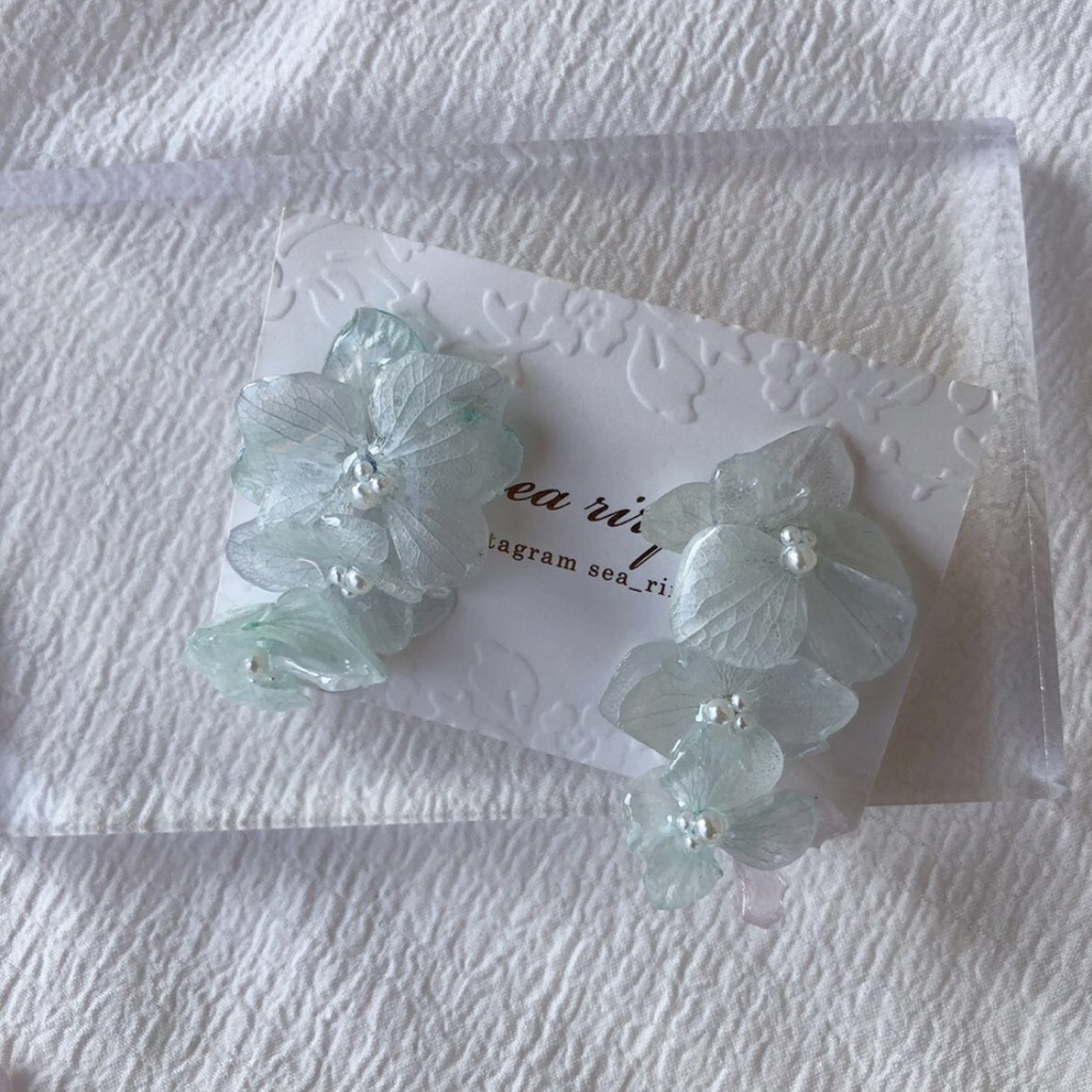 no.74 淡色グラデの紫陽花3連ピアス あじさい パール サージカルステンレス ポストピアス ハンドメイド