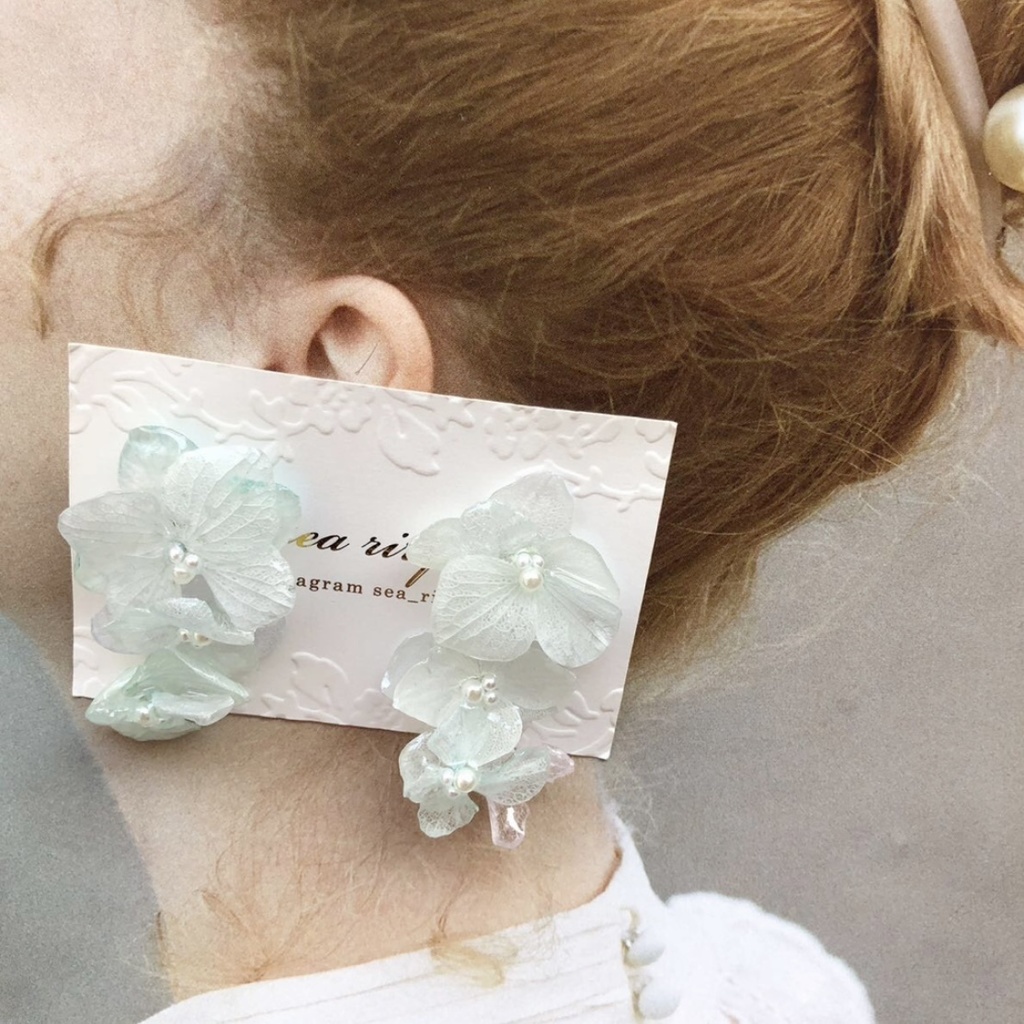 no.74 淡色グラデの紫陽花3連ピアス あじさい パール サージカルステンレス ポストピアス ハンドメイド