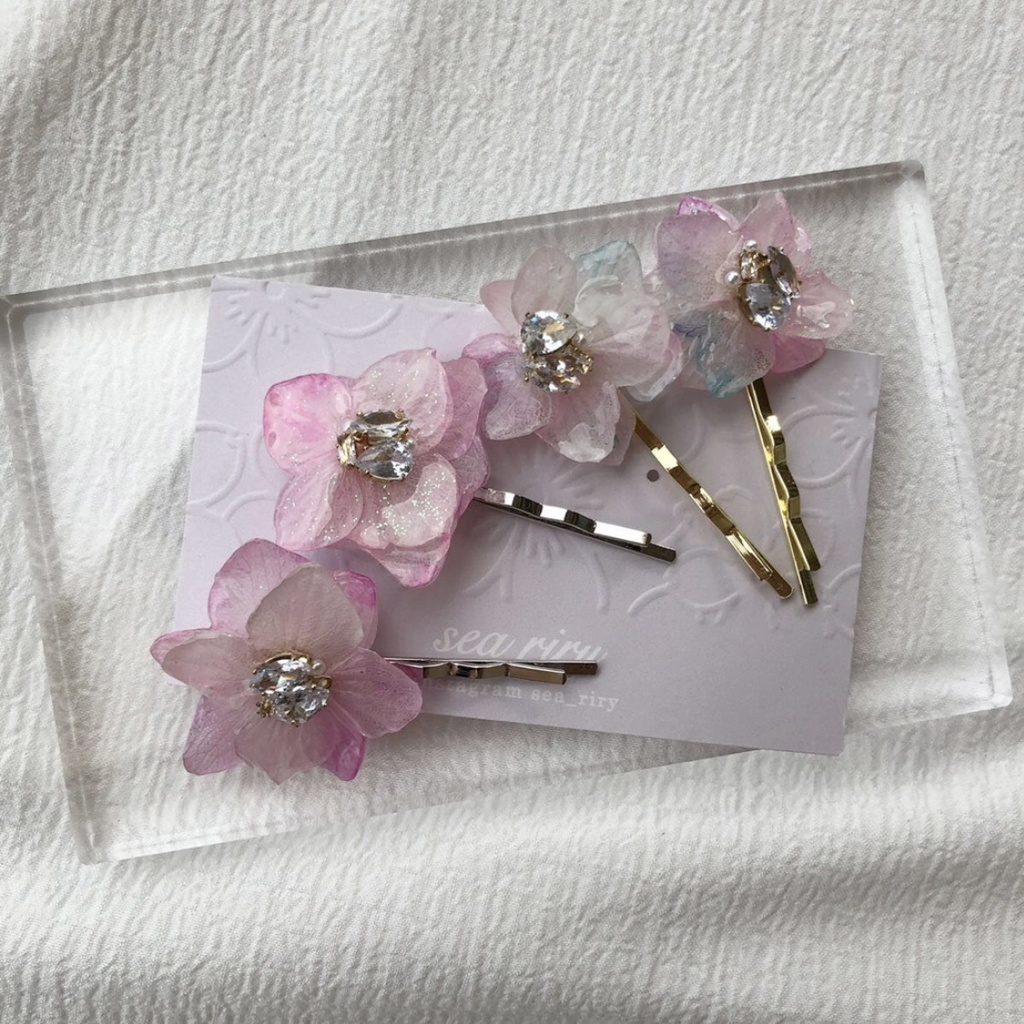 no.78 紫陽花のビジューヘアピン ドライフラワー 本物のお花 ヘアピン ピン留め ヘアアクセサリー ハンドメイド