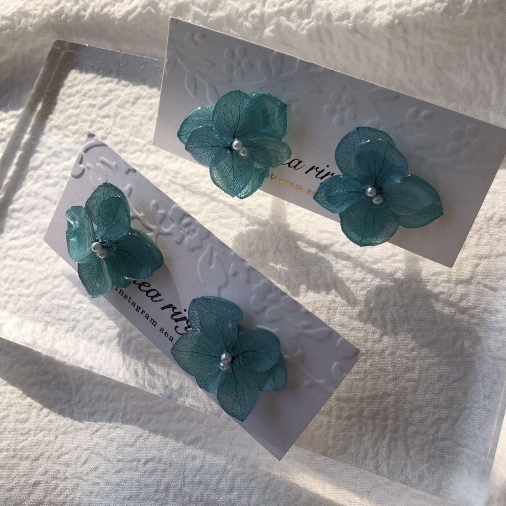 no.84 限定価格 紫陽花ピアス Blue lilac アジサイ パール ブルーライラック フラワーピアス ハンドメイドピアス