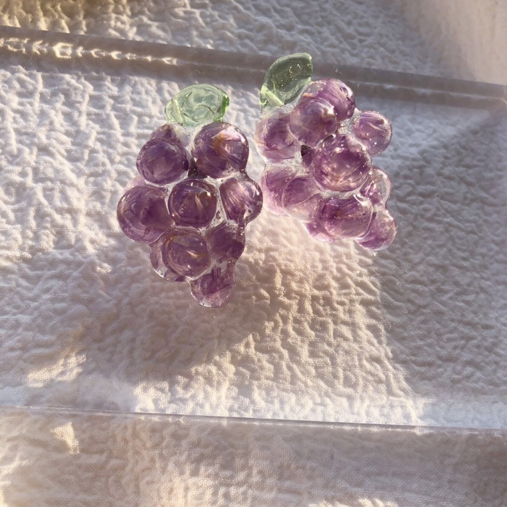 no.87 ドライフラワーの葡萄ピアス flower grape スターチス パープル ぶどう 果物 サージカルステンレス ポストピアス