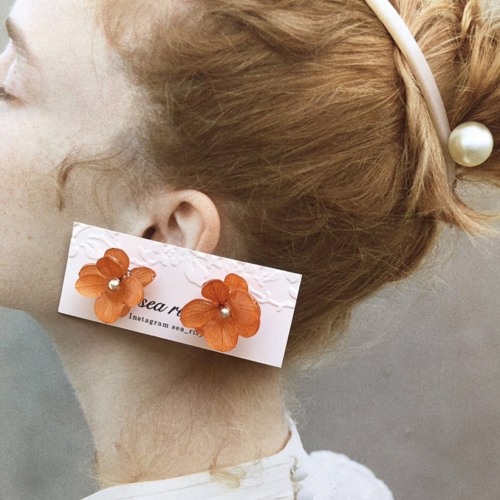 no.90 限定価格 紫陽花ピアス brick orange あじさい 本物のお花 ハンドメイドピアス