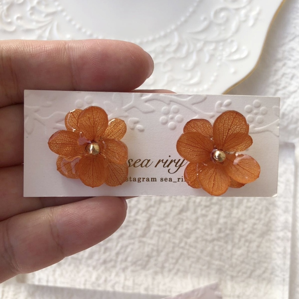 no.90 限定価格 紫陽花ピアス brick orange あじさい 本物のお花 ハンドメイドピアス