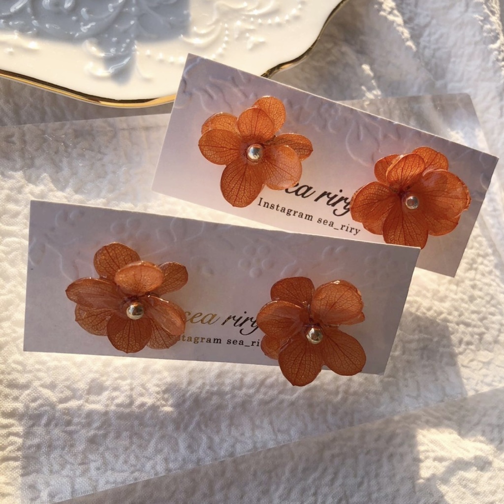 no.90 限定価格 紫陽花ピアス brick orange あじさい 本物のお花 ハンドメイドピアス