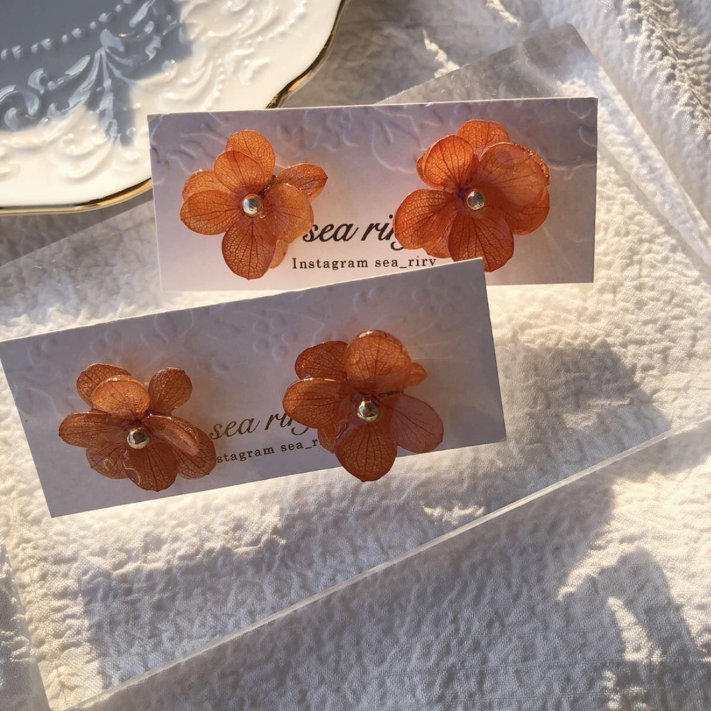 no.90 限定価格 紫陽花ピアス brick orange あじさい 本物のお花 ハンドメイドピアス