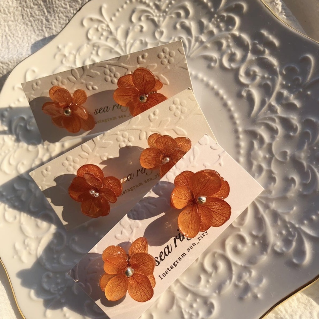 no.90 限定価格 紫陽花ピアス brick orange あじさい 本物のお花 ハンドメイドピアス