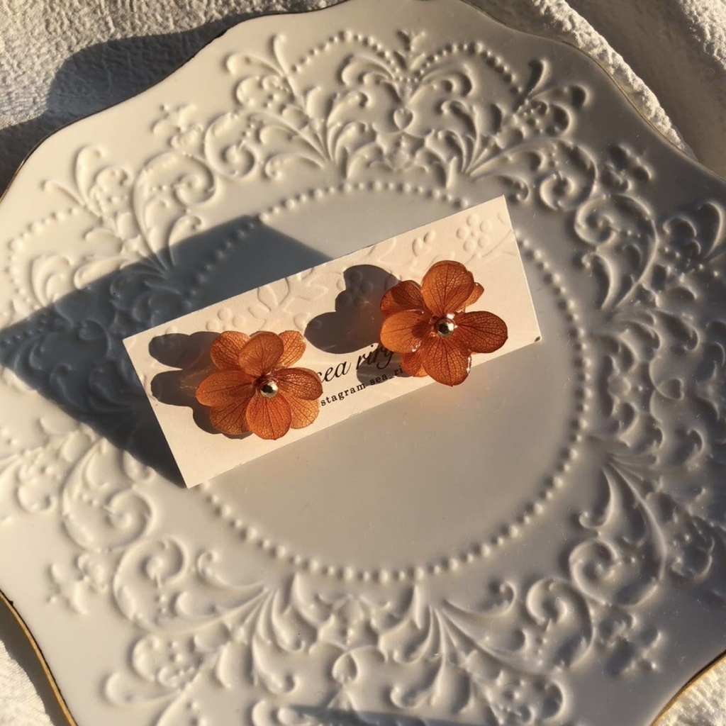 no.90 限定価格 紫陽花ピアス brick orange あじさい 本物のお花 ハンドメイドピアス