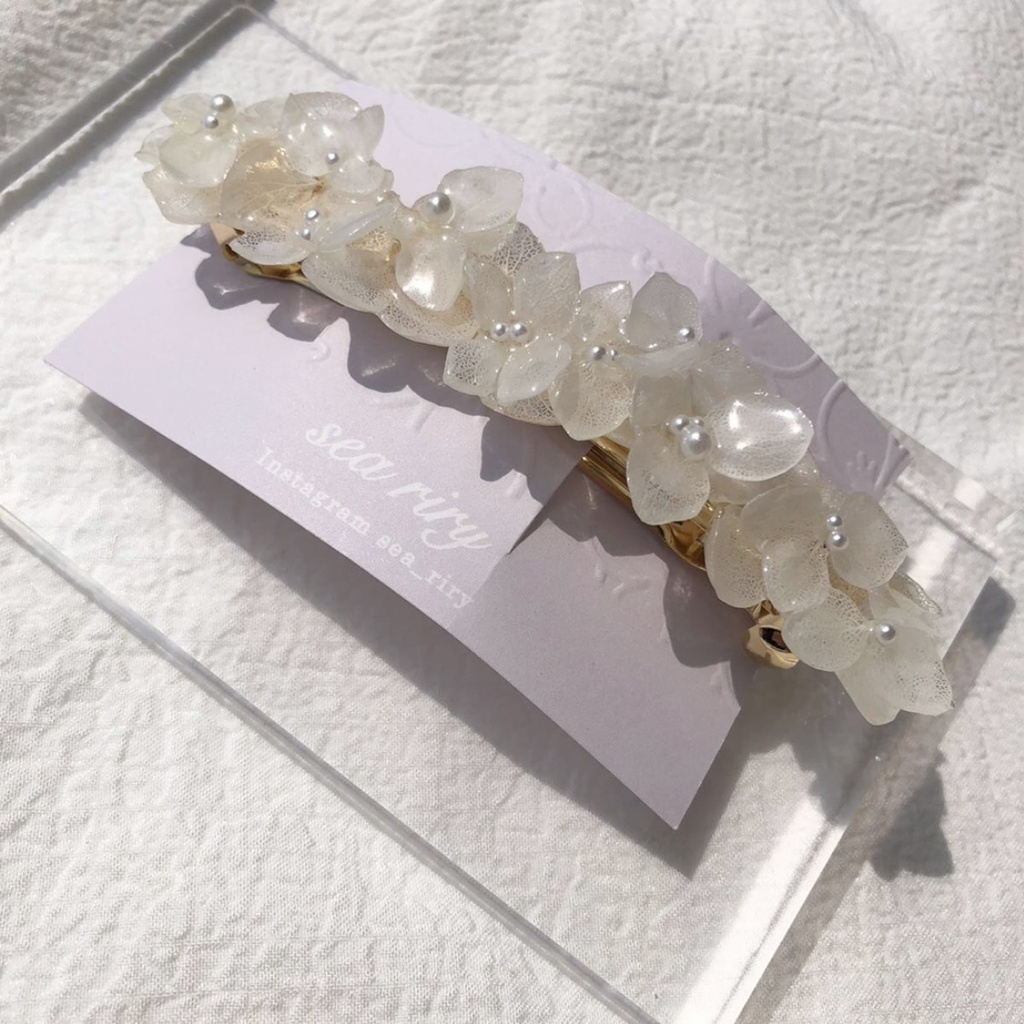 no.91 紫陽花のヘアバレッタ 紫陽花 ホワイト パール ヘアバレッタ ヘアアクセサリー ハンドメイド 髪飾り