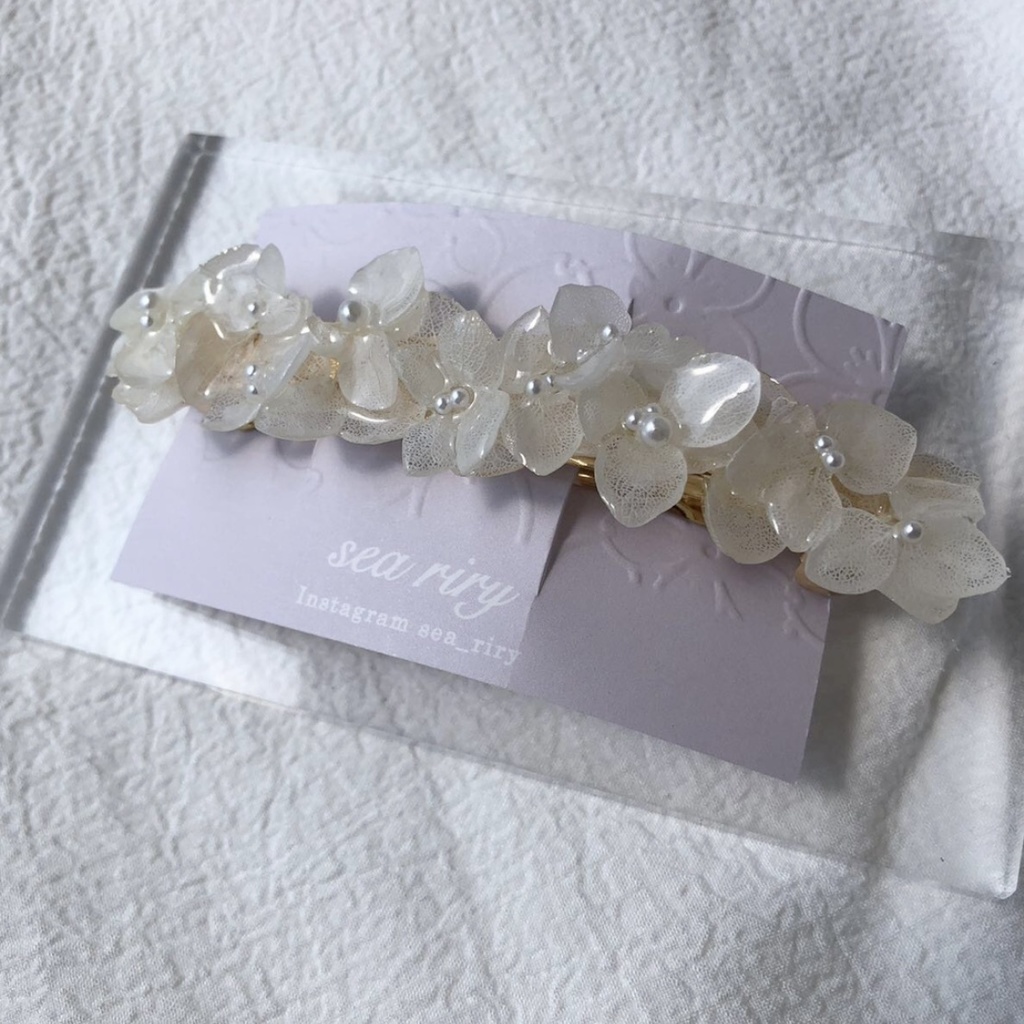 no.91 紫陽花のヘアバレッタ 紫陽花 ホワイト パール ヘアバレッタ ヘアアクセサリー ハンドメイド 髪飾り
