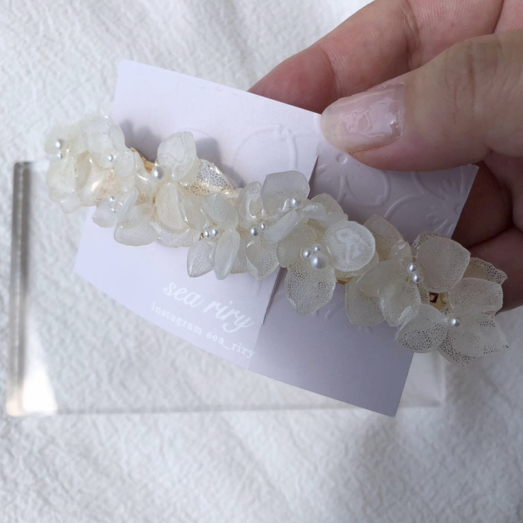 no.91 紫陽花のヘアバレッタ 紫陽花 ホワイト パール ヘアバレッタ ヘアアクセサリー ハンドメイド 髪飾り