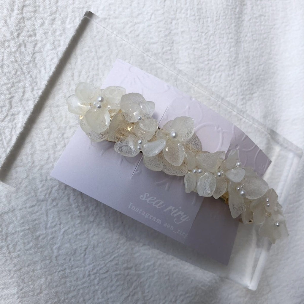 no.91 紫陽花のヘアバレッタ 紫陽花 ホワイト パール ヘアバレッタ ヘアアクセサリー ハンドメイド 髪飾り