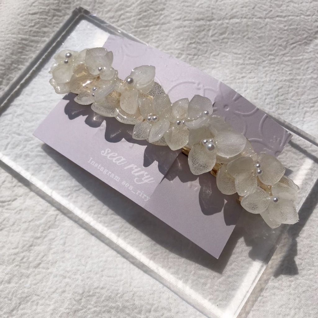 no.91 紫陽花のヘアバレッタ 紫陽花 ホワイト パール ヘアバレッタ ヘアアクセサリー ハンドメイド 髪飾り