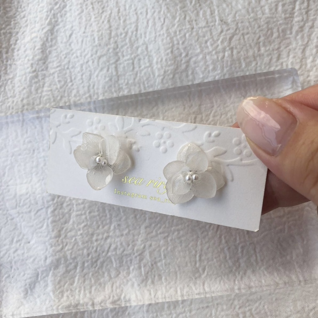 no.92 大人気 再販 ちいさな紫陽花のピアス あじさい パール ホワイトアナベル 本物のお花 ハンドメイドピアス