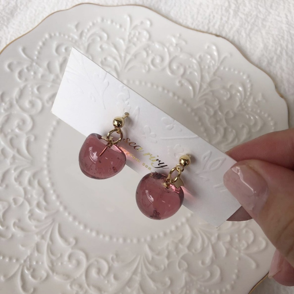 no.98 秋色りんご 林檎 リンゴピアス 深緋色 あかいろ 果実 レジンアクセサリー サージカルステンレス ハンドメイドピアス