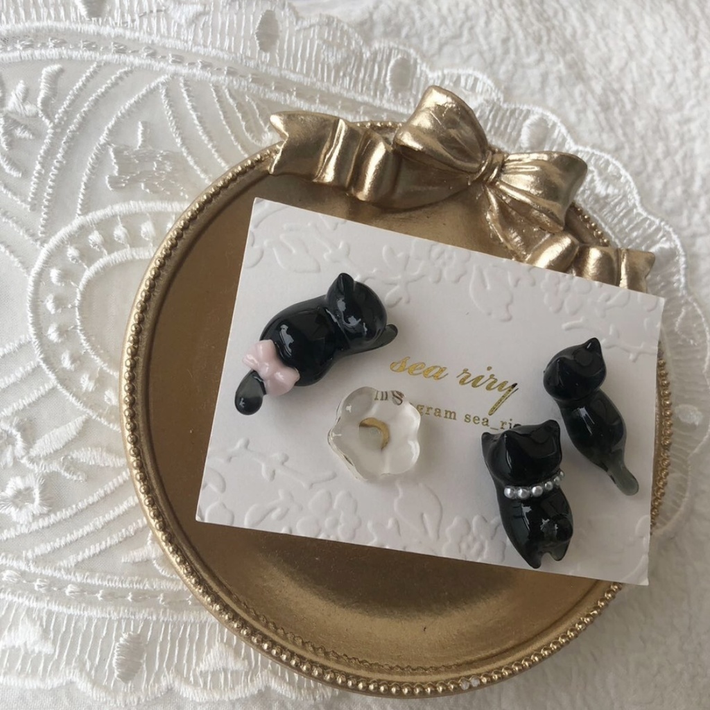 no.100 限定セット おめかし黒猫ちゃん リボン パール ねこ 黒猫 レジンピアス サージカルステンレス ピアス