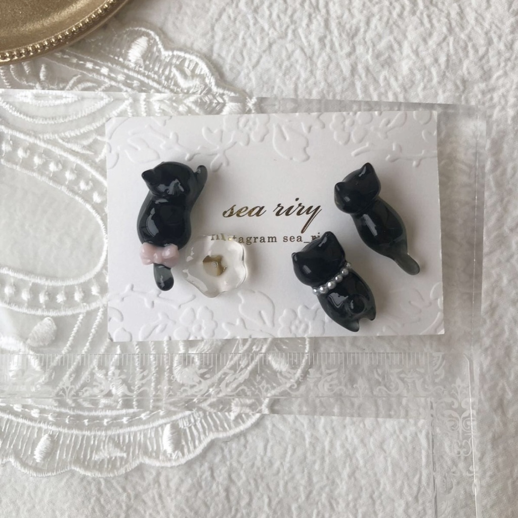 no.100 限定セット おめかし黒猫ちゃん リボン パール ねこ 黒猫 レジンピアス サージカルステンレス ピアス