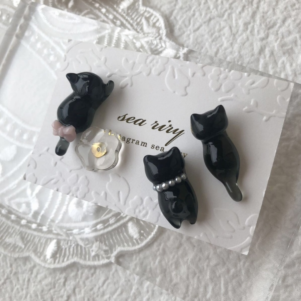 no.100 限定セット おめかし黒猫ちゃん リボン パール ねこ 黒猫 レジンピアス サージカルステンレス ピアス