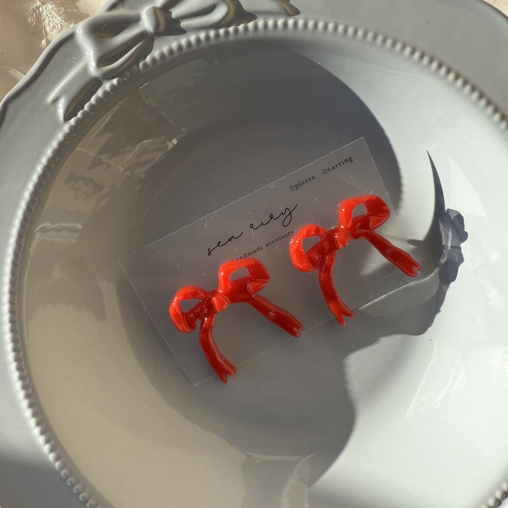 no.104 リボンピアス ribbon あかいろ red リボンアクセサリー レジンピアス ハンドメイドピアス