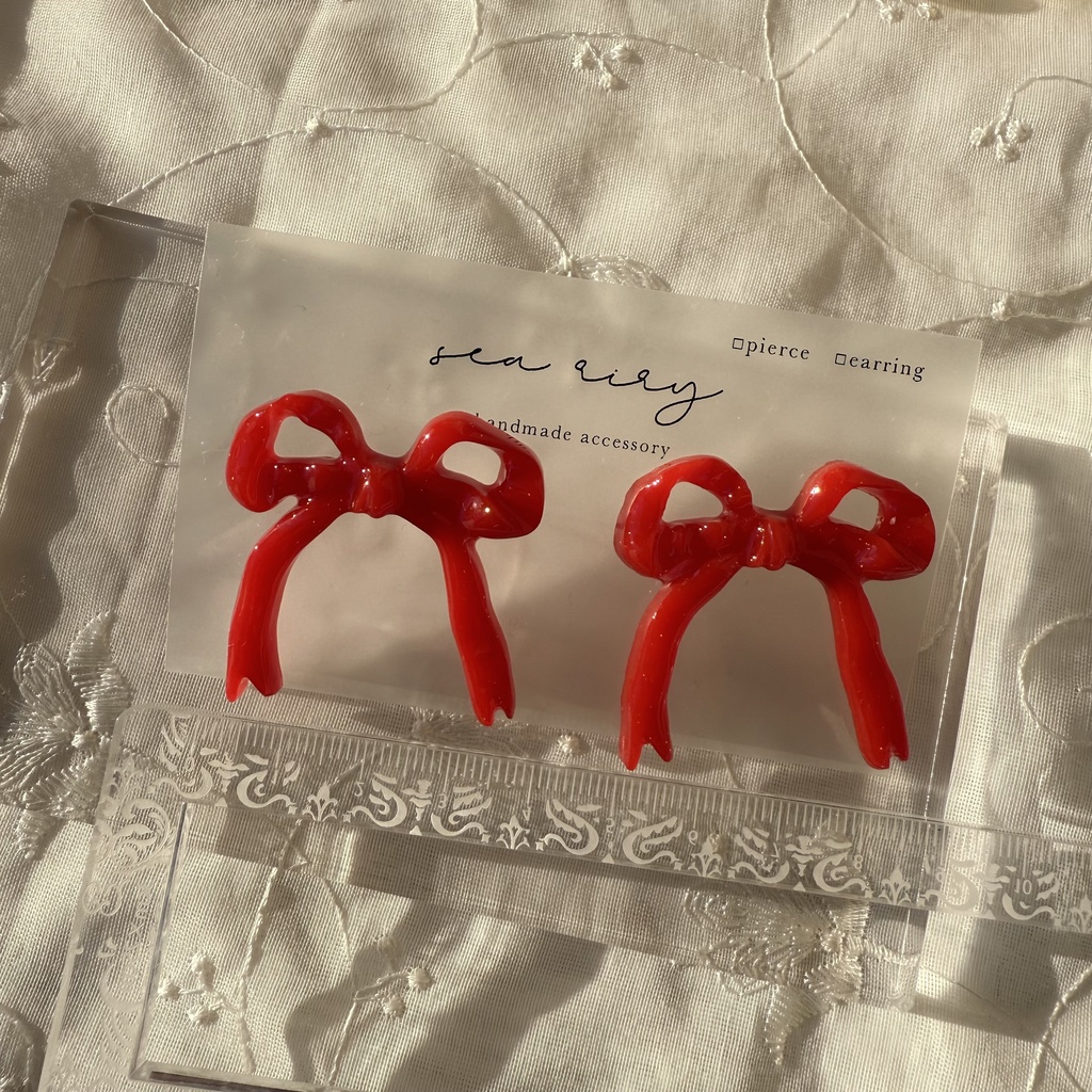 no.104 リボンピアス ribbon あかいろ red リボンアクセサリー レジンピアス ハンドメイドピアス
