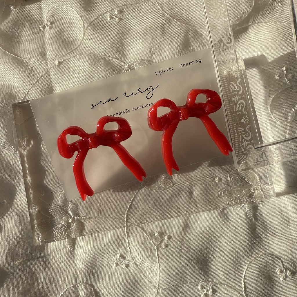 no.104 リボンピアス ribbon あかいろ red リボンアクセサリー レジンピアス ハンドメイドピアス