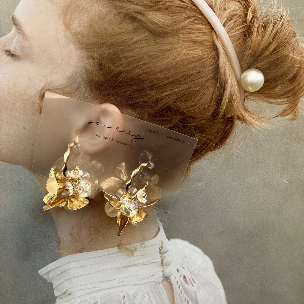 no.107 1点のみ メタルフラワー フラワーピアス フロスト オーロラ ゆらゆら チタンポストピアス