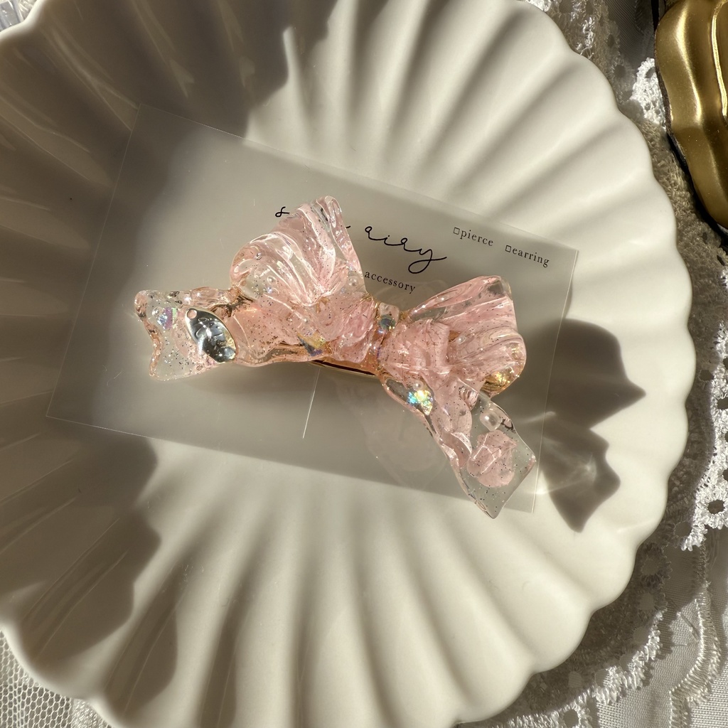 no.113 桜色紫陽花とパールのリボンヘアクリップ 淡色 ピンク ドライフラワー リボン レジンクリップ ハンドメイド