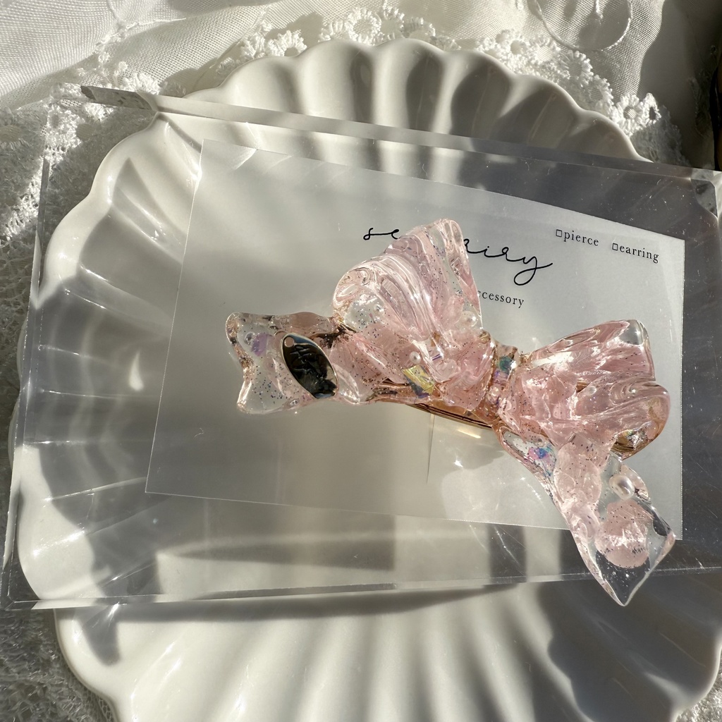 no.113 桜色紫陽花とパールのリボンヘアクリップ 淡色 ピンク ドライフラワー リボン レジンクリップ ハンドメイド