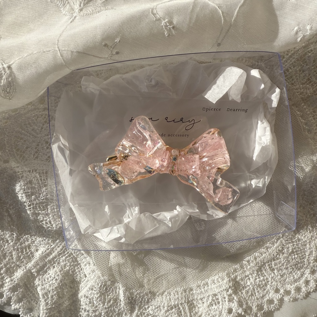 no.113 桜色紫陽花とパールのリボンヘアクリップ 淡色 ピンク ドライフラワー リボン レジンクリップ ハンドメイド