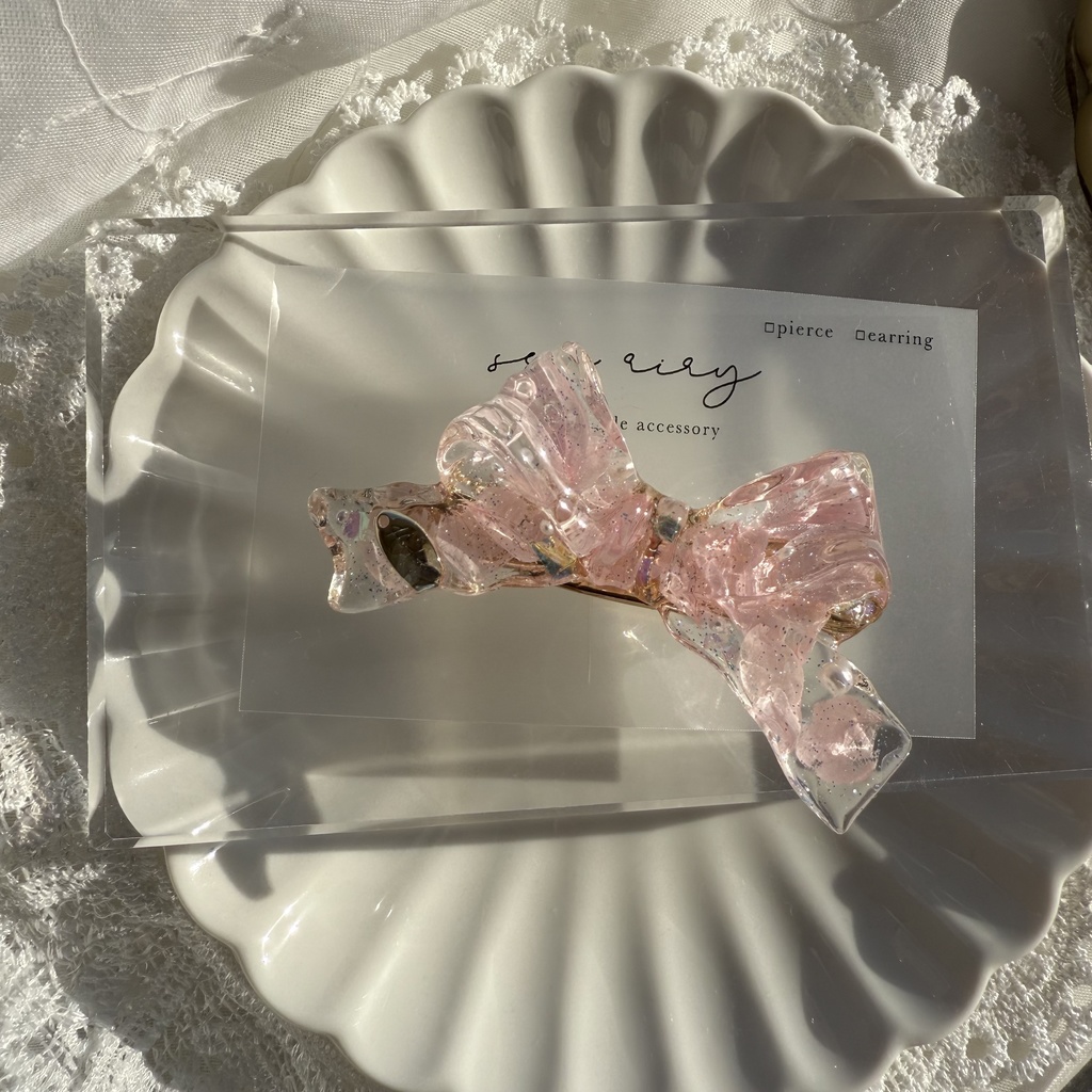 no.113 桜色紫陽花とパールのリボンヘアクリップ 淡色 ピンク ドライフラワー リボン レジンクリップ ハンドメイド