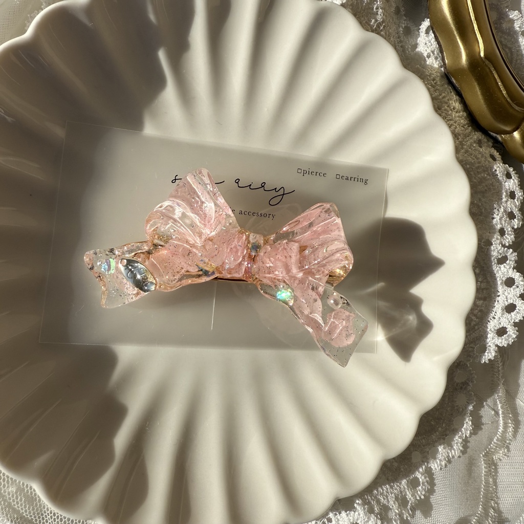 no.113 桜色紫陽花とパールのリボンヘアクリップ 淡色 ピンク ドライフラワー リボン レジンクリップ ハンドメイド